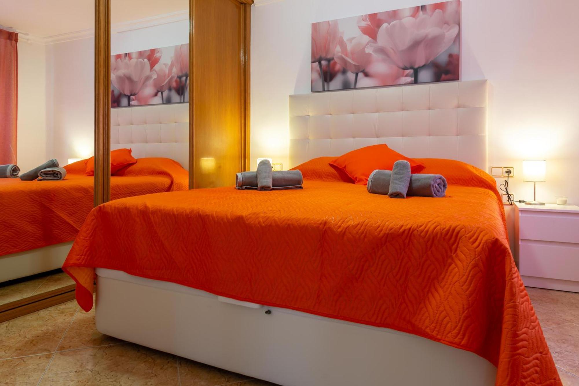 Moderno Y Acogedor Apartamento Para 6 Personas Valenza Esterno foto
